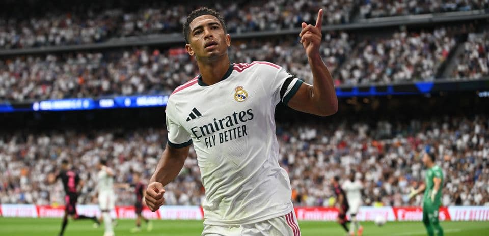 Bellingham y Mbappé brillan en la victoria contundente del Real Madrid de Mourinho contra el Málaga Bellingham y Mbappé brillan en la victoria contundente del Real Madrid de Mourinho contra el Málaga