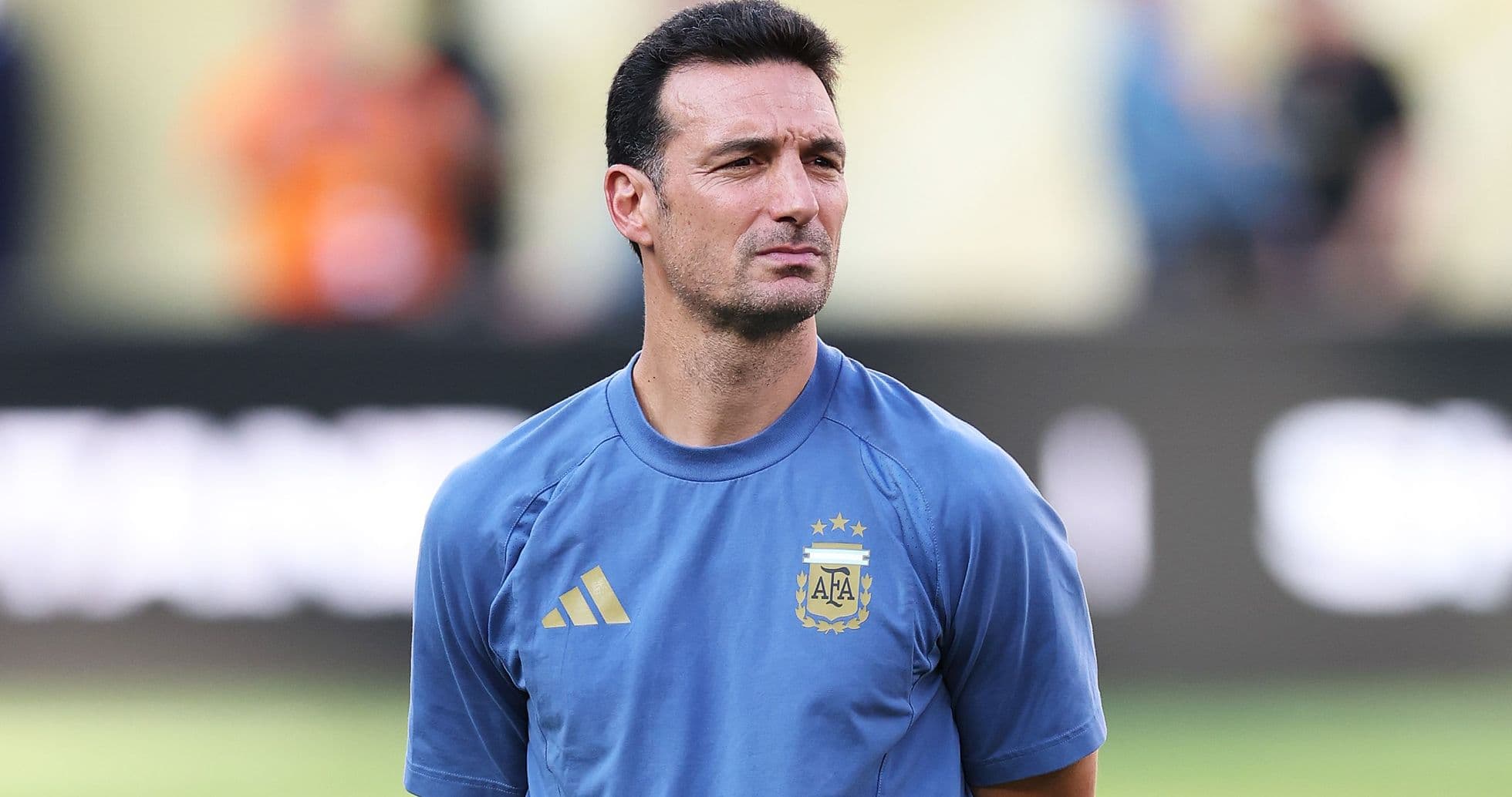Jugadores de Argentina piden que Lionel Scaloni continúe como entrenador tras éxito en Mundial 2022 Jugadores de Argentina piden que Lionel Scaloni continúe como entrenador tras éxito en Mundial 2022