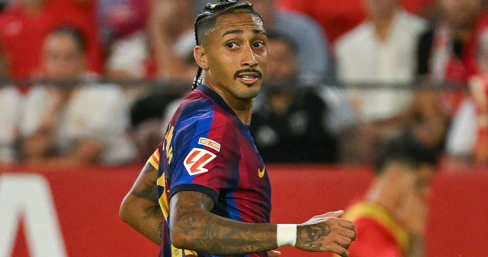 Luis García critica la exclusión de Raphinha del Balón de Oro tras su triplete contra Sevilla Luis García critica la exclusión de Raphinha del Balón de Oro tras su triplete contra Sevilla