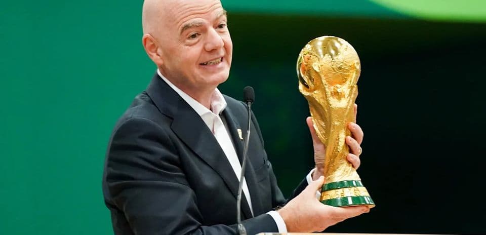 Presidente de FIFA considera ampliar la Copa del Mundo a 64 equipos Presidente de FIFA considera ampliar la Copa del Mundo a 64 equipos