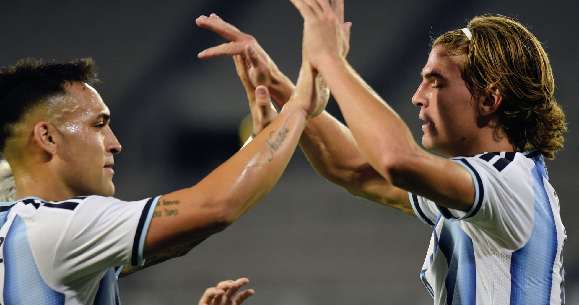 Argentina arrasa a Bolivia con cuatro goles en su gira de regreso a casa Argentina arrasa a Bolivia con cuatro goles en su gira de regreso a casa